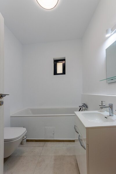 Banu Manta, Primaria sector 1, 156mp firma+ locuinta